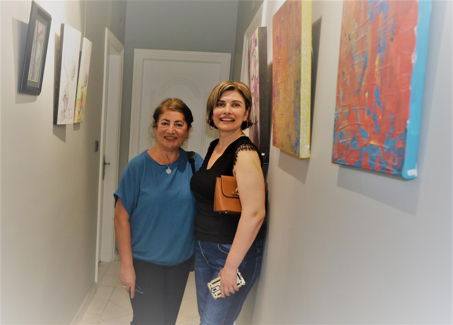 Ressam İrem Gürdal Eserleri İle Evrim Sanat Galerisi’nde 